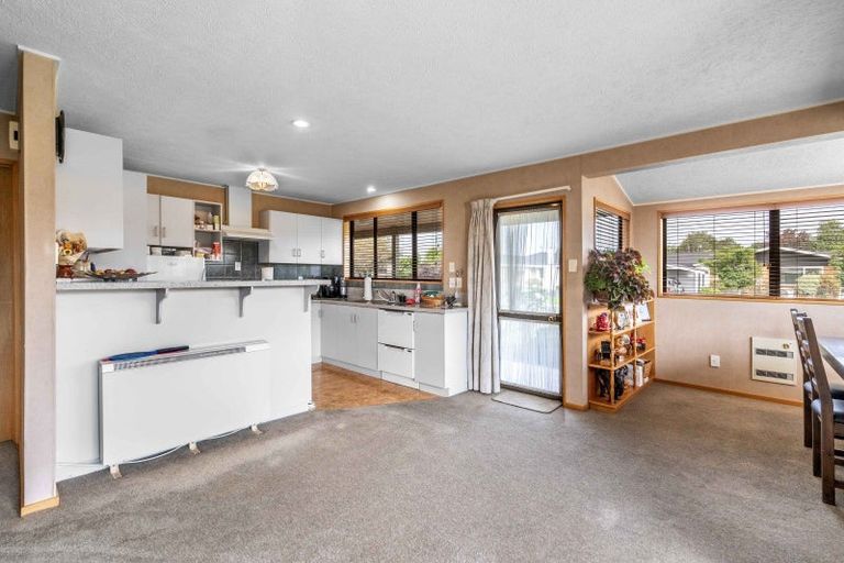 Photo of property in 24 Waterford Drive, Winton, 9720