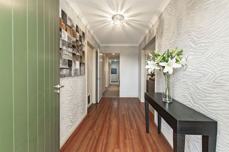 Photo of property in 102 Charles Street, Rangiora, 7400