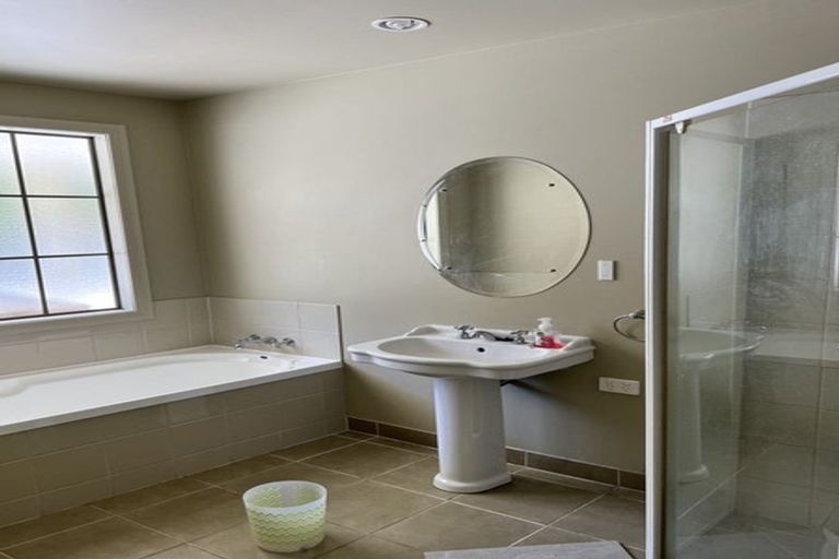 Photo of property in 249 Whitford-maraetai Road, Whitford, Howick, 2571