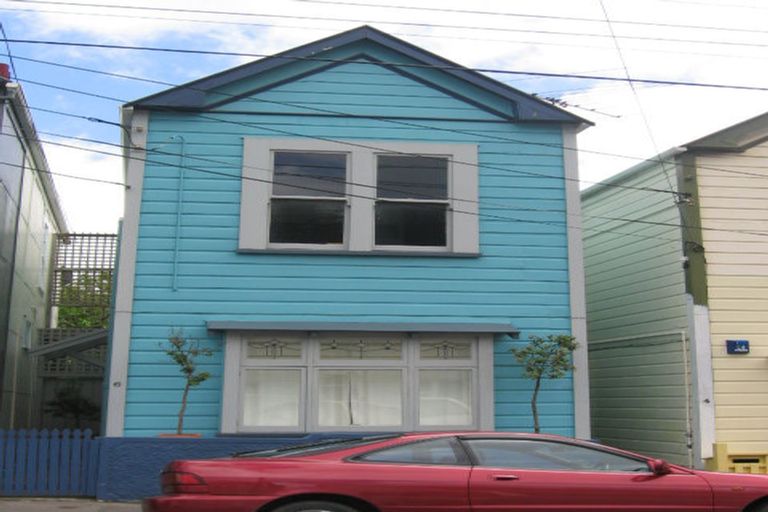 Photo of property in 6 Porritt Avenue, Mount Victoria, Wellington, 6011