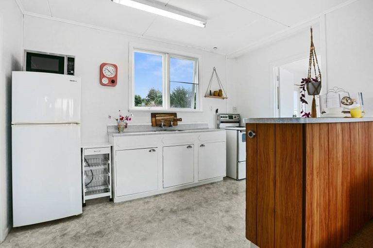 Photo of property in 300a Williamson Road, Whangamata, 3620