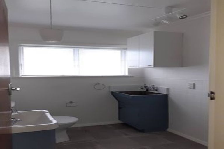 Photo of property in 5/6 Russell Street, Feilding, 4702