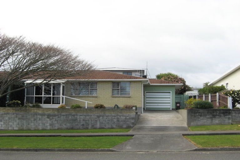 Photo of property in 134 Cambridge Street, Levin, 5510