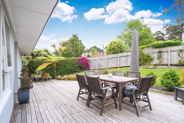 Photo of property in 22 Grenada Avenue, Forrest Hill, Auckland, 0620