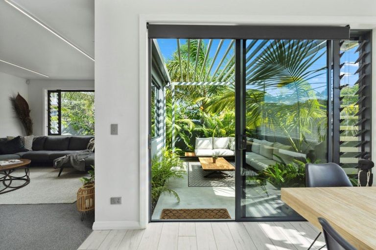 Photo of property in 349a Oceanbeach Road, Mount Maunganui, 3116