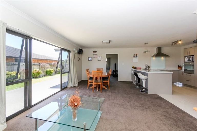 Photo of property in 24 Coby Sydney Drive, Bell Block, New Plymouth, 4312