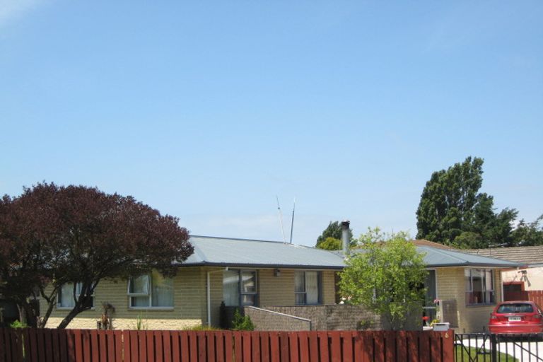 Photo of property in 6 Woodlands Place, Aranui, Christchurch, 8061