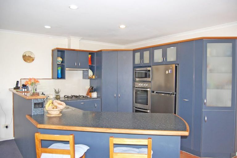 Photo of property in 91 Whaka Street, Maungaturoto, 0520