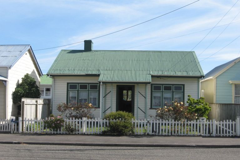 Photo of property in 17 Harrison Street, Whanganui, 4500
