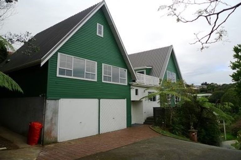 Photo of property in 18 Wilfred Street, Tawa, Wellington, 5028