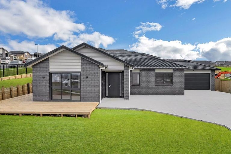 Photo of property in 15 Piedmonte Avenue, Pokeno, 2402