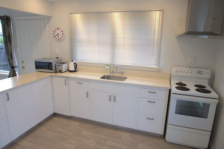 Photo of property in 4/7a Curletts Road, Sockburn, Christchurch, 8042