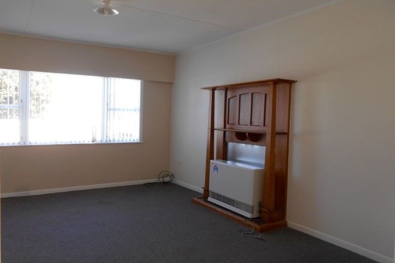 Photo of property in 97 Endeavour Street, Lyall Bay, Wellington, 6022