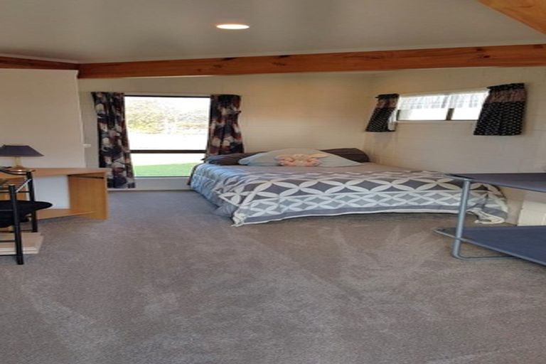 Photo of property in 36 Manaia View Road, One Tree Point, 0118