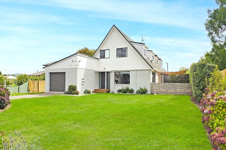 Photo of property in 8 Raukura Place, Koutu, Rotorua, 3010