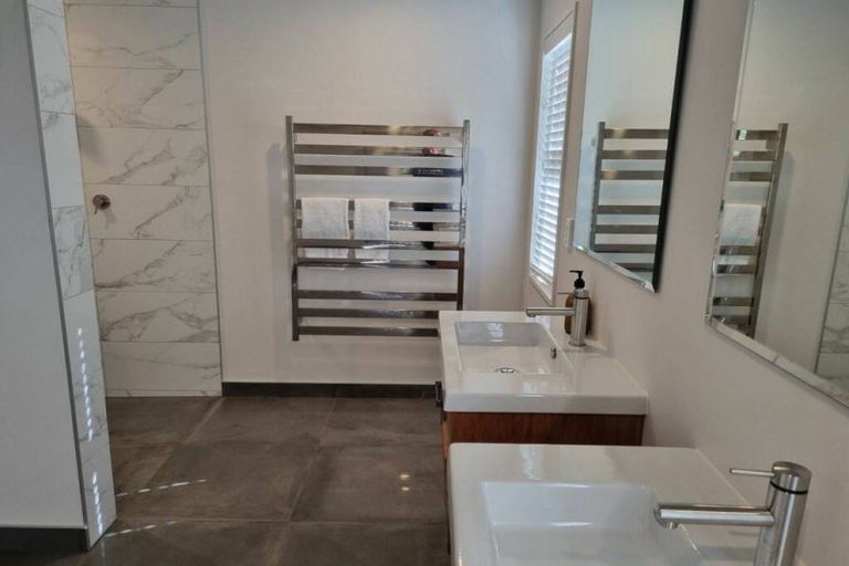 Photo of property in 4 Evergreen Parade, Rosehill, Papakura, 2113