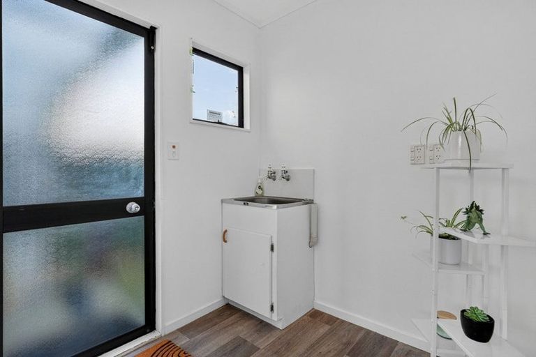 Photo of property in 1/30 Savoy Road, Glen Eden, Auckland, 0602
