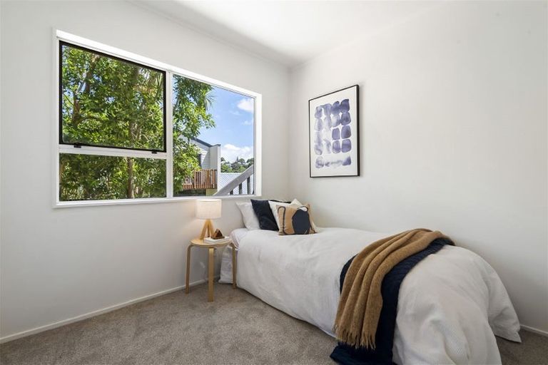 Photo of property in 1/48a Verbena Road, Birkdale, Auckland, 0626