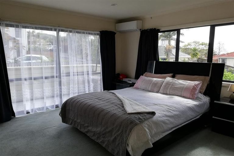 Photo of property in 19 Virginia Street, Henderson, Auckland, 0612