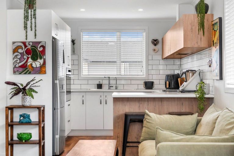 Photo of property in Waterview Estate, 54/4 Greystone Place, Omokoroa, 3114