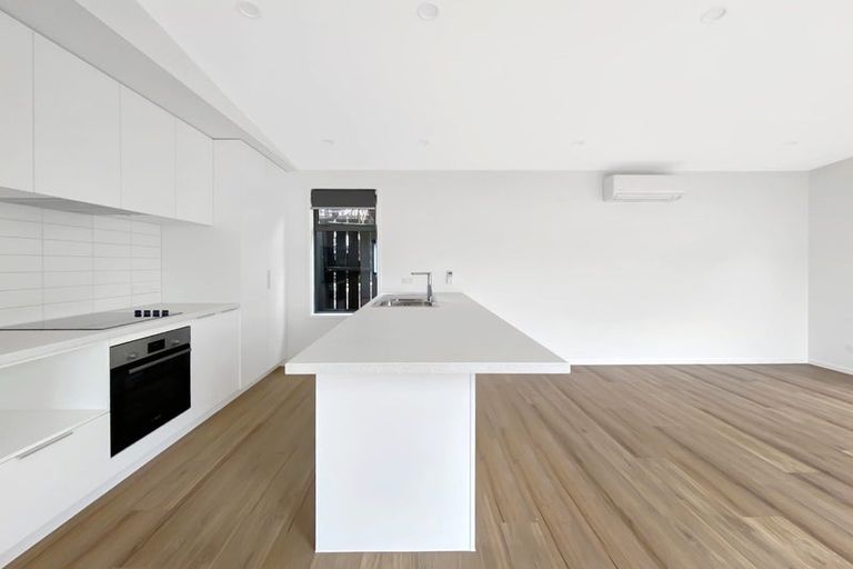 Photo of property in 15b Akehurst Avenue, New Lynn, Auckland, 0600