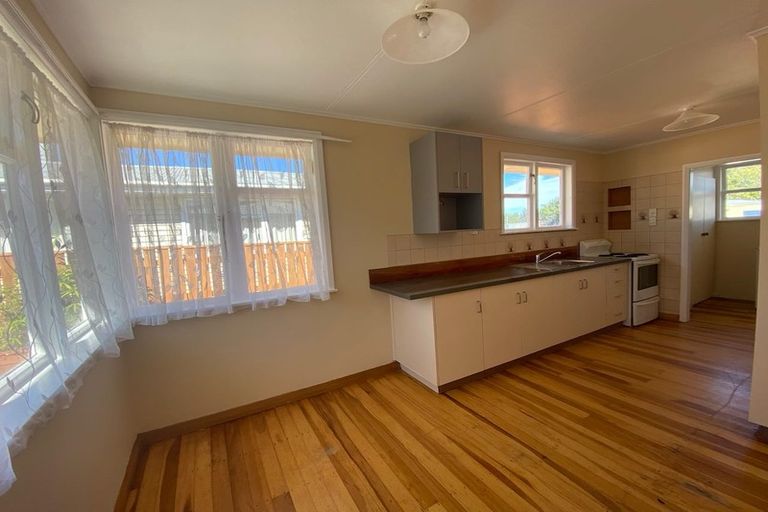 Photo of property in 61 Taumaihi Street, Bulls, 4818