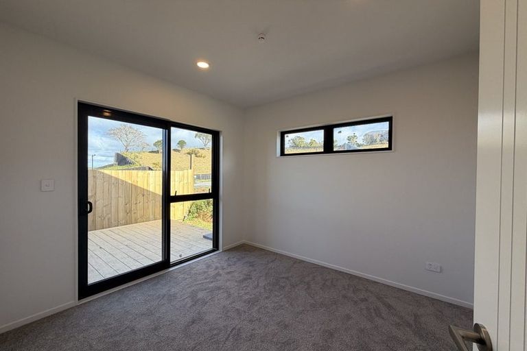 Photo of property in 4 Kopu Road, Orewa, 0931