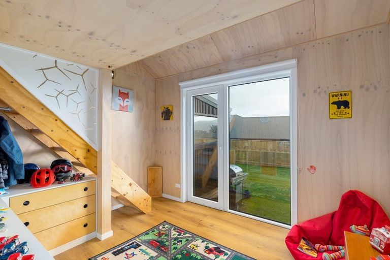 Photo of property in 11 Patiki Place, Diamond Harbour, Lyttelton, 8971