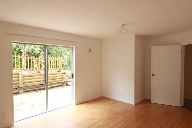 Photo of property in 17 Cunliffe Place, Glenfield, Auckland, 0629