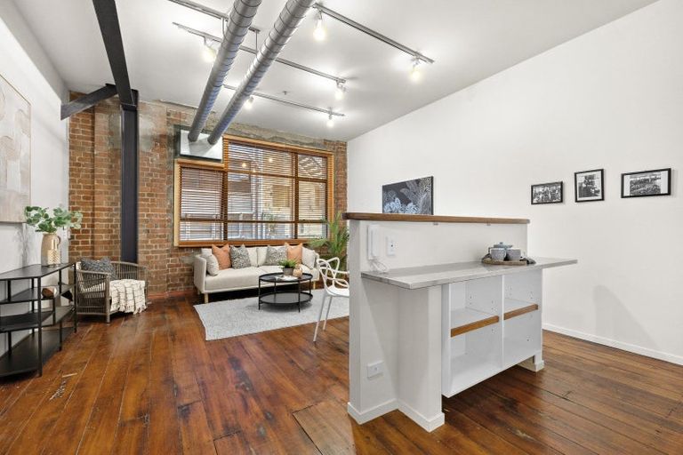 Photo of property in Hannahs Warehouse, 18/13 Leeds Street, Te Aro, Wellington, 6011