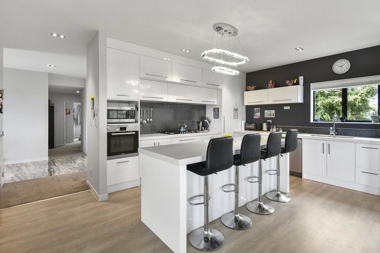 Photo of property in 31 Aldon Lane, The Gardens, Auckland, 2105