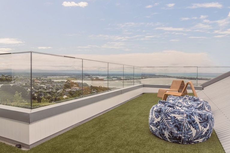 Photo of property in 4 Melleray Place, Redcliffs, Christchurch, 8081