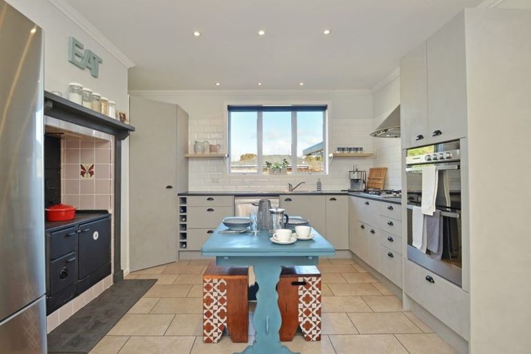 Photo of property in 52 East Street, Greytown, 5712