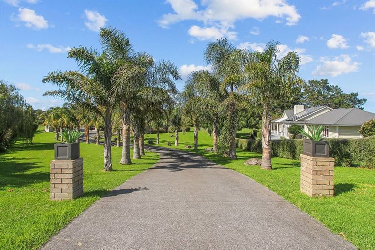 Photo of property in 8 Millbrook Drive, Waiuku, 2683