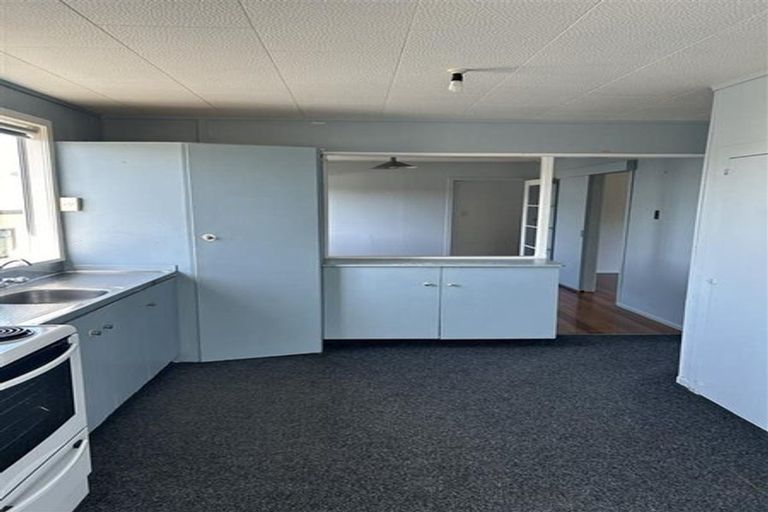 Photo of property in 10 Wallis Street, Raglan, 3225