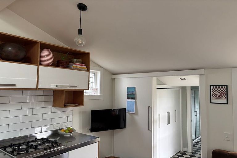 Photo of property in 246 Adelaide Road, Newtown, Wellington, 6021