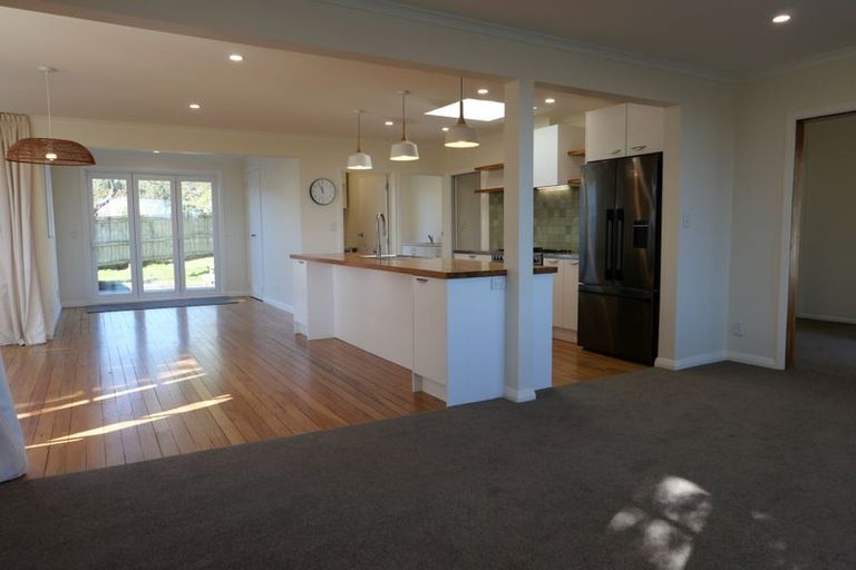 Photo of property in 70a Rimu Road, Raumati Beach, Paraparaumu, 5032
