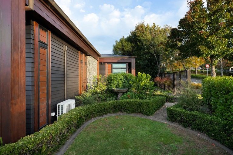 Photo of property in 2 Caldera Close, Pyes Pa, Tauranga, 3112