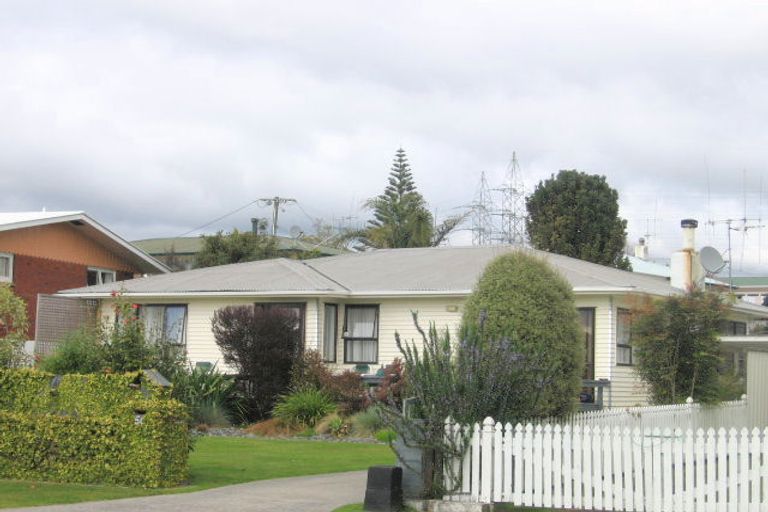 Photo of property in 50 Emmett Street, Greerton, Tauranga, 3112