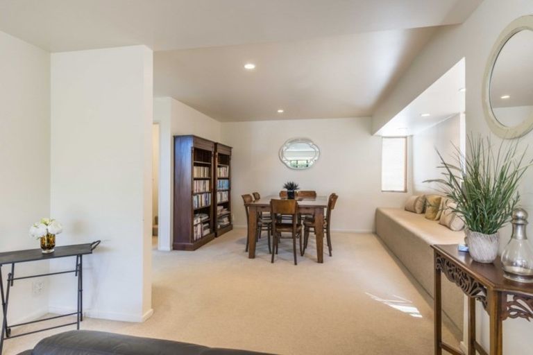 Photo of property in 1/34 Beulah Avenue, Rothesay Bay, Auckland, 0630