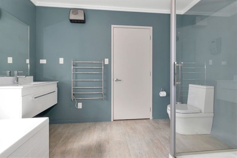 Photo of property in 8 Retallick Way, Amberley, 7410