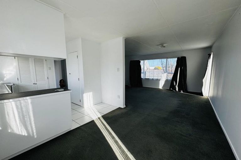 Photo of property in 42 Acacia Street, Kelvin Grove, Palmerston North, 4414