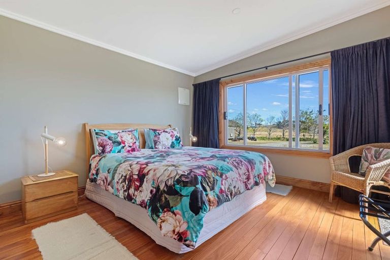 Photo of property in 225 Turkey Flat Road, Te Kopuru, 0391