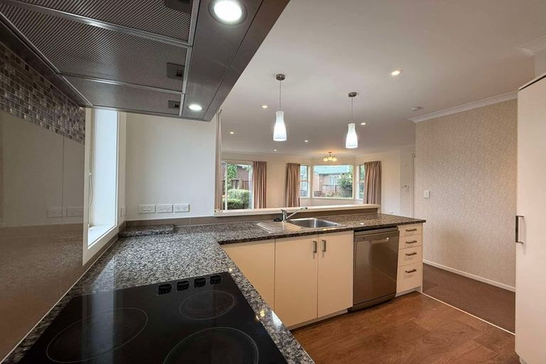 Photo of property in 18 Sinclair Street, Ebdentown, Upper Hutt, 5018