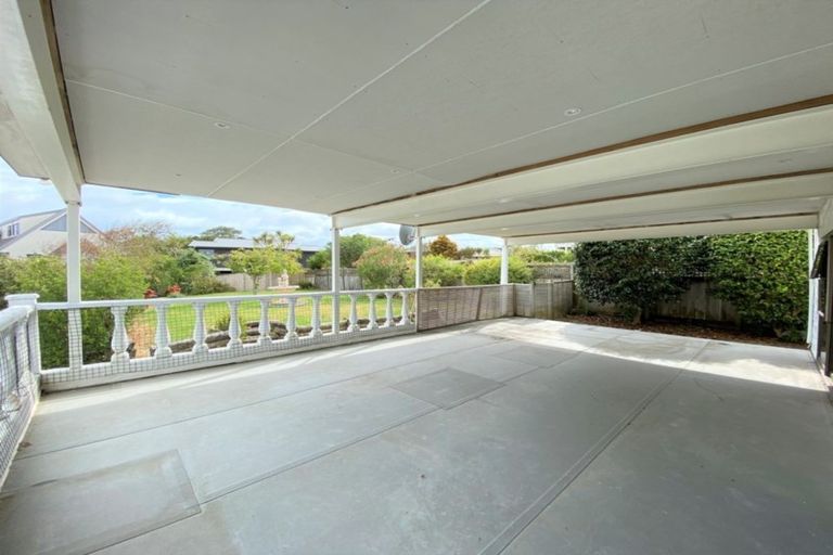 Photo of property in 26 Devon Road, Bucklands Beach, Auckland, 2012