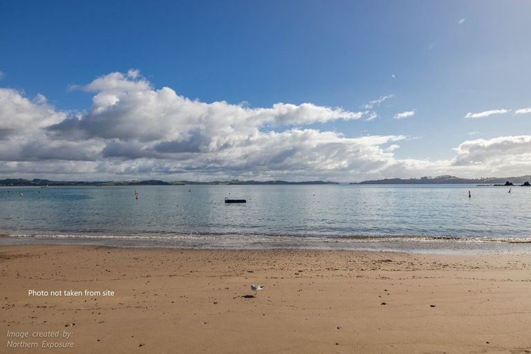 Photo of property in 20 Du Fresne Place, Russell, 0202