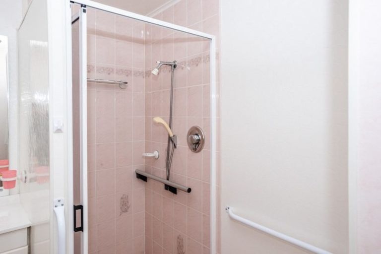 Photo of property in Orange Grove Flats, 25/549 Childers Road, Te Hapara, Gisborne, 4010