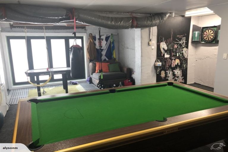 Photo of property in 66 Heathcote Road, Castor Bay, Auckland, 0620