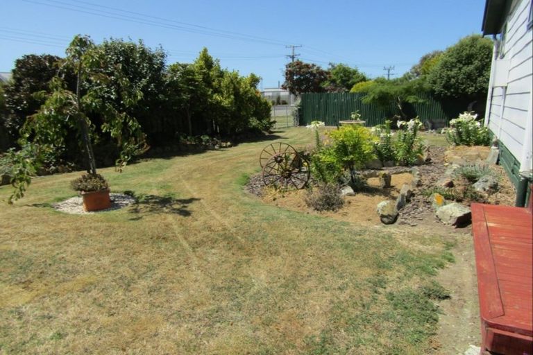 Photo of property in 16 Ruane Street, Glenavy, Waimate, 7980