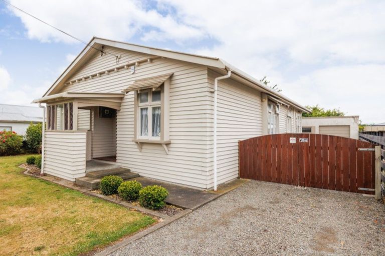 Photo of property in 172 Monrad Street, Highbury, Palmerston North, 4412